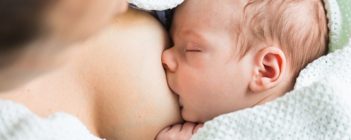 Breastfeeding Must Haves! - Kisses + Caffeine